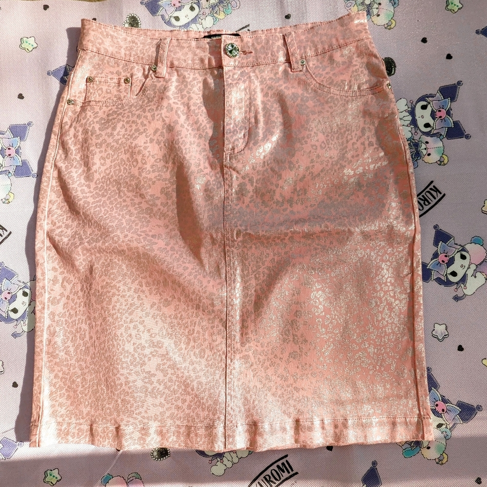 Simon Chang Silver leopard print pink skirt 18